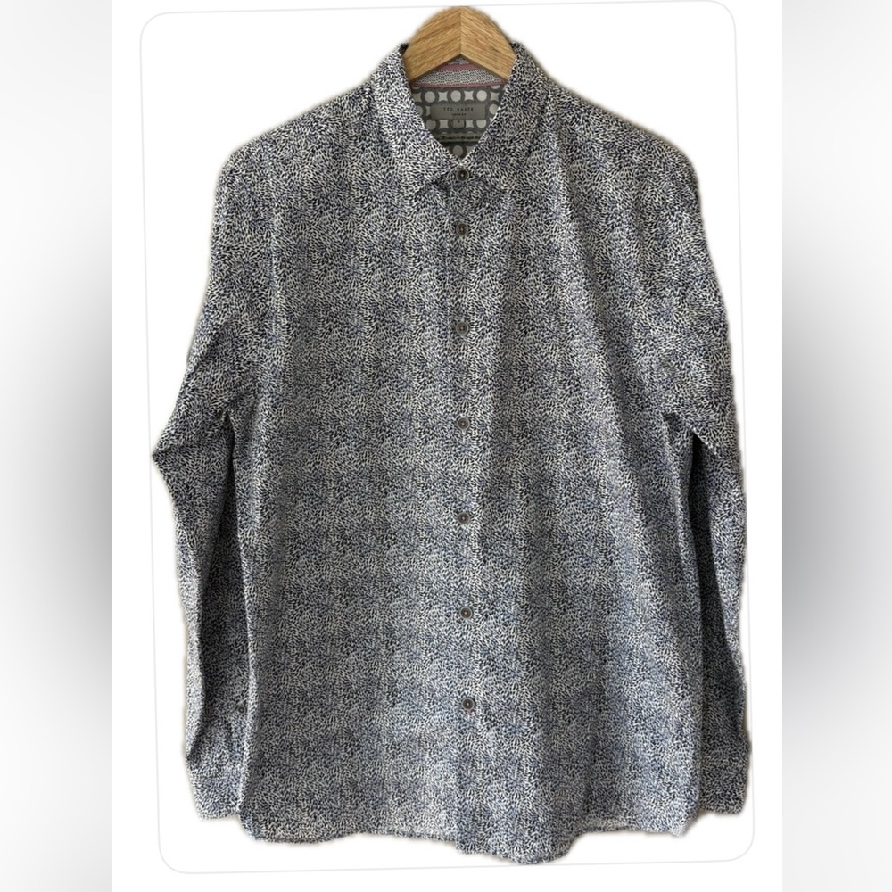 Ted Baker London NWOT Black and White Patterned Long Sleeves Shirt L
